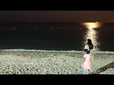 Iza spends time at the beach ⛱️