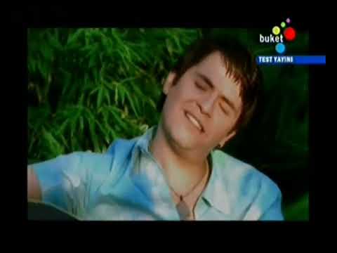 Bora Öztoprak - Gidiyorum "Official Video" (2002 - Cezzar Records)