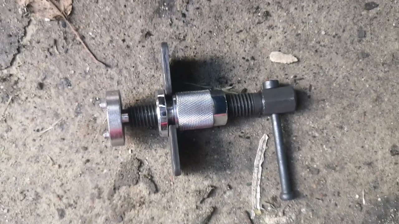 Praska do cofania tłoczków hamulcowych