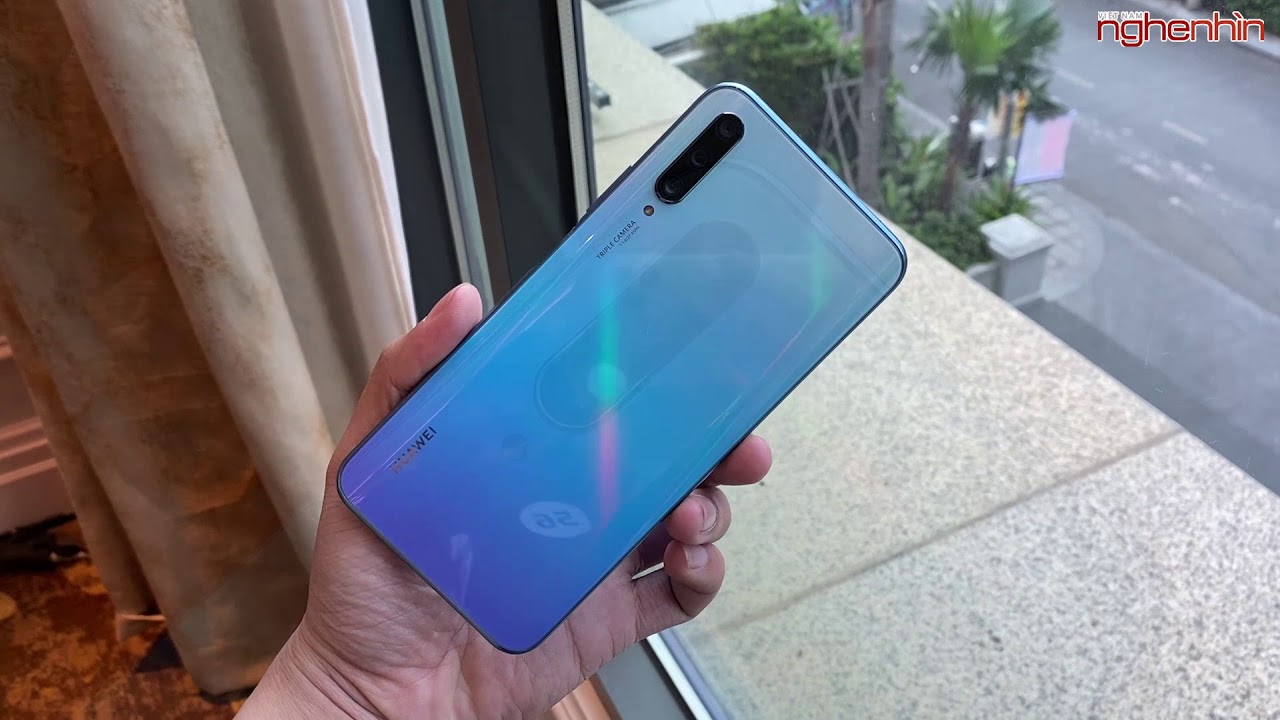 Trên tay Huawei Y9s, hơn 6 triệu trang bị Kirin 710F