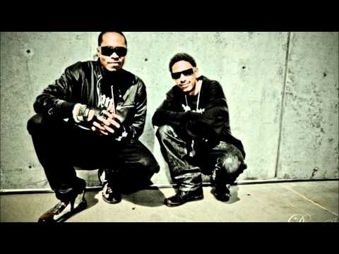 Howse Boyz (Layzie Bone & Flesh-N-Bone) feat. Thin C - Out of Here - Unreleased