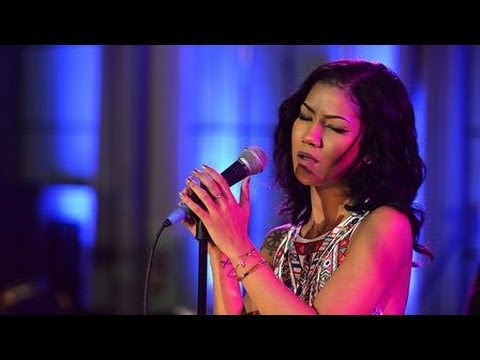 Jhené Aiko - The Worst (live at Future Festival)