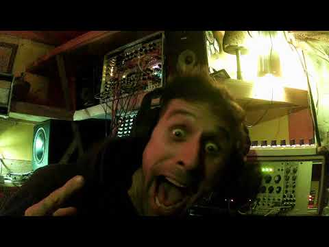 Logic L.F.O aLive Act - L.G.C 134 - Eurorack Modular - Electric Techno Improvisation