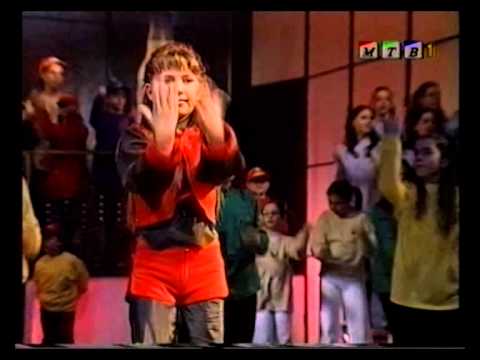 13. Елена Ѓоршевска - Коцка или круг [2002]