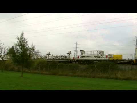Deeside 7.10.2014 - DR98010 & DR98003 MPV Overhead line equipment train - Connahs Quay