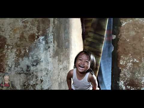 sayang-tertawa-lucu-dan-gemoy-ngakak-perut