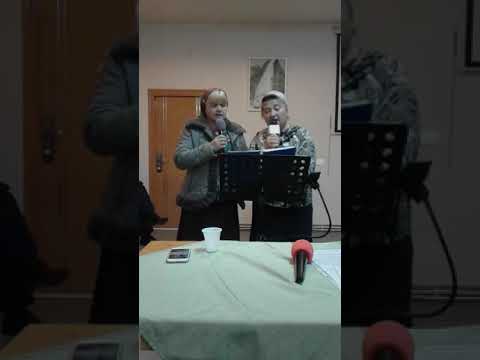 Aurica Bobora si Dorina laudă pe Domnu