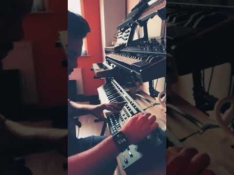 Eddie Le Funk Jam on Elektron Digitone keys