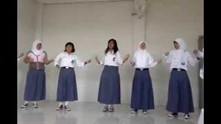 preview picture of video 'Wakuncar cover by SMAN 6 Bandung'