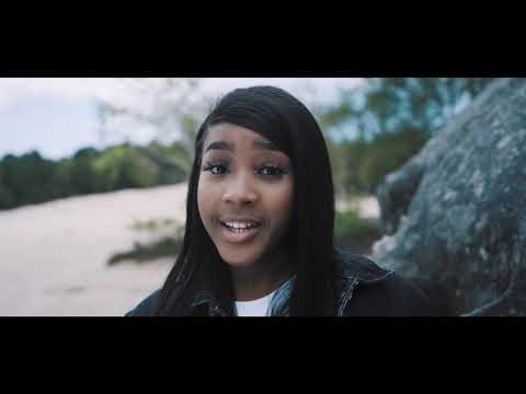 Gloire Grace - Tout Pres De Moi (Clip Officiel)