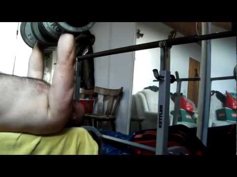AKO CHEST BRUST WORKOUT 2 X 32 KILO 71 POUND X 18 REPS KURZHANTEL