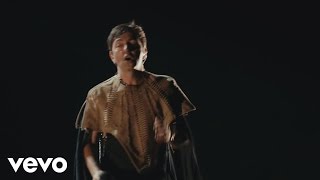 Letra Chica Lyrics English Translation