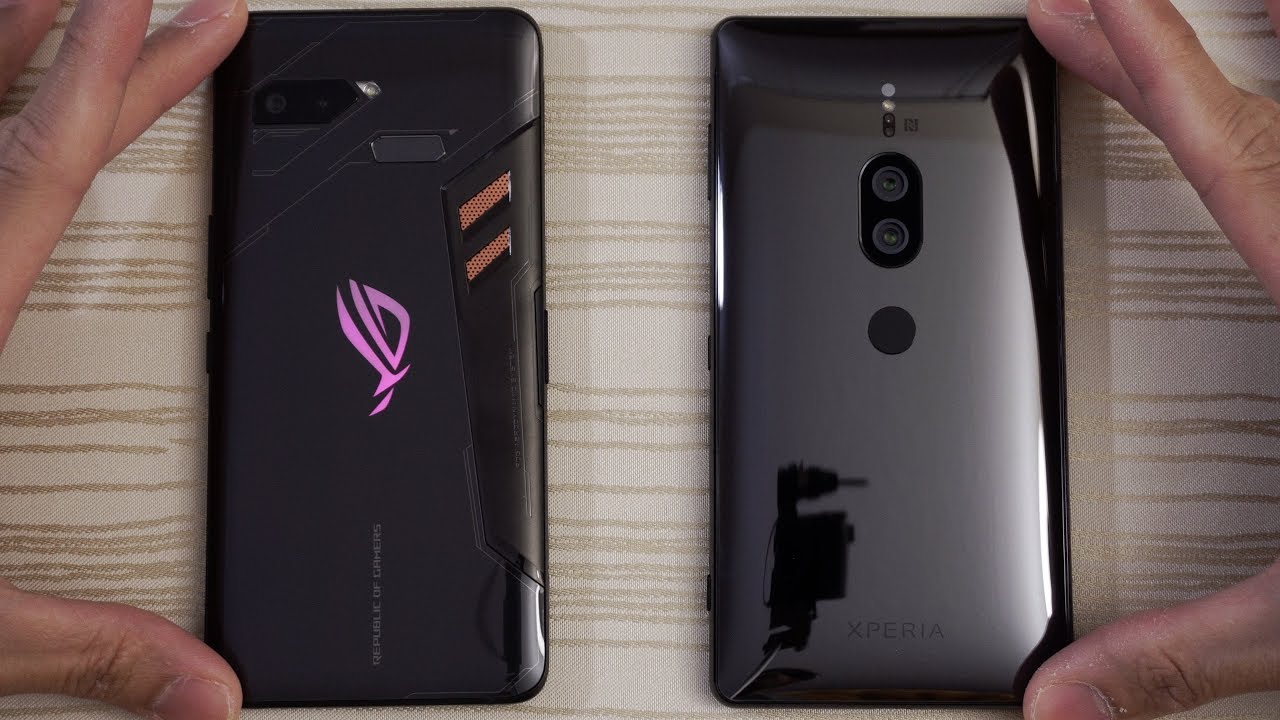 Asus ROG Phone vs Sony XZ2 Premium - Speed Test!