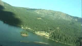 preview picture of video 'Landing at Tieton State Airport on Rimrock lake (short version)'