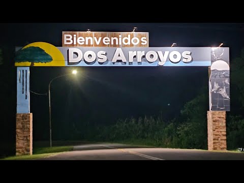 Saliendo al anochecer, del pujante pueblo de Dos Arroyos, Misiones. Argentina. 29/03/2024