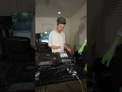 so Pioneer DJ sent me a new toy...the DJS-1000 😳