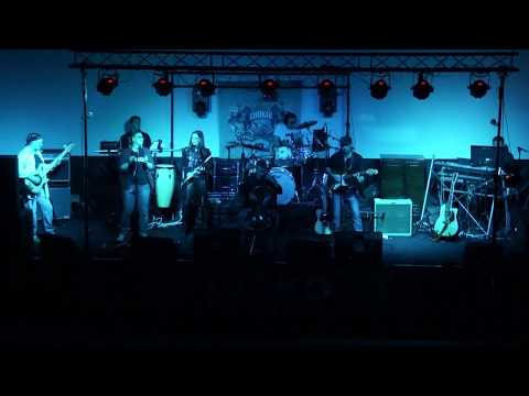 Cookie & The Monsters - Roll Over Beethoven (Live)