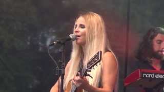 Lisa Miskovsky - Take Me By The Hand @ Kalmar Stadesfest 2015 FULL HD