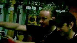 Até o Martin Walkyier (ex-Skyclad) é maior q o Freddy!