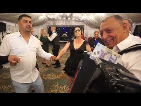 Crina si Dan Coreeanu - Cel mai nou colaj de ♥️ SARBE ♥️ la petrecerea lui Edi si a Anei