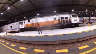 Download lagu Kereta Api Bima Masuk Stasiun Purwokerto mp3