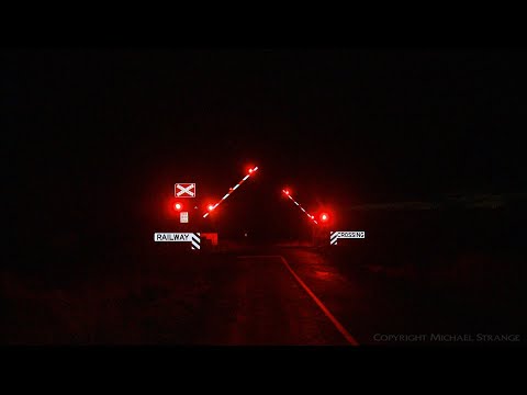 5AM9 SCT Freight Train At A Railway Level Crossing - PoathTV Australian Railroads