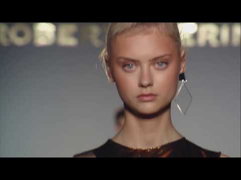 Desfile ROBERTO VERINO