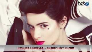 Kadr z teledysku Nieodporny Rozum tekst piosenki Ewelina Lisowska