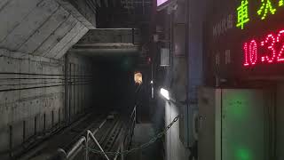 本來因為沒位子，打算先去南展再去府中，誰成想碰上突發事件