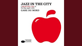 Download lagu Listen Here mp3