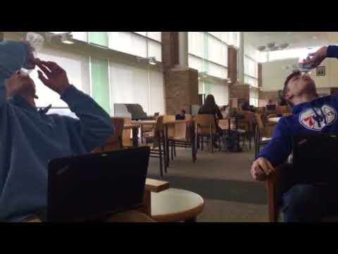 😱 LIBRARIANS GET TROLLED SO HARD WHEN WE SIGN OUT HUNCHBACK! MUST SEE!😱