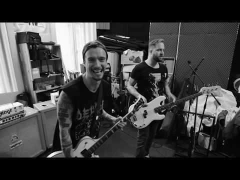 Apey & the Pea IV: LAZARVS Chapter