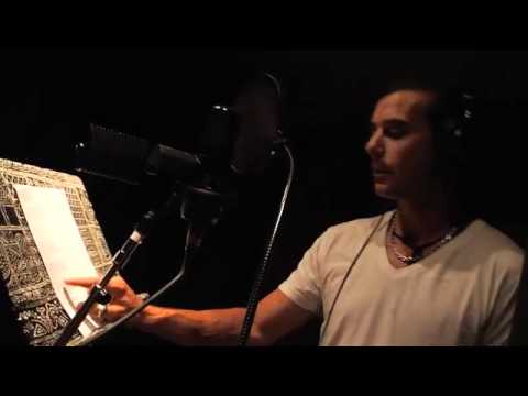 Santana - "Bang A Gong" Behind-The-Scenes