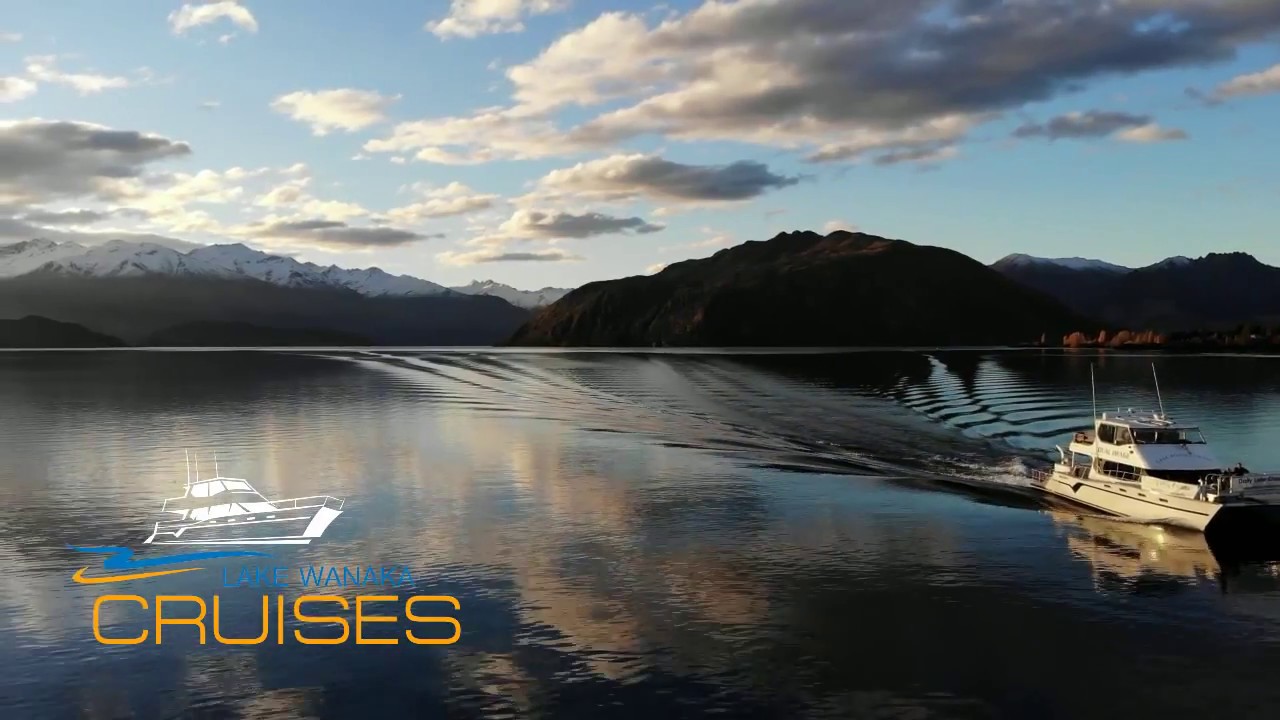 Take Lake Wanaka Cruise tour for worthwhile experience.
