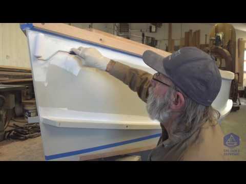 Building the TotalBoat work skiff - Painting on the wet edge (Episode 33)