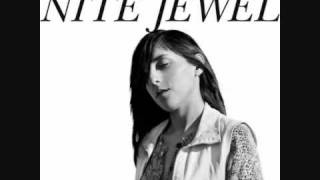 nite jewel it goes through your head