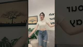 Nó lạ lắm! Các anh có thích kiểu lắc mông này không.nó mê lắm #shorts #gaixinhtiktok  #tiktok #trend