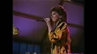 Marie Osmond  Theres No Stopping Your Heart   Hee Haw 1985