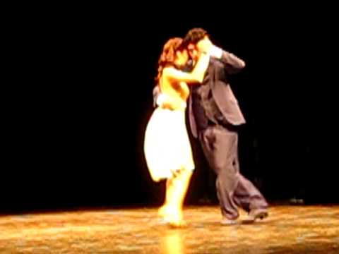  Federico Naveira  and  Inés Muzzopappa  are  dancing  to  a  tango