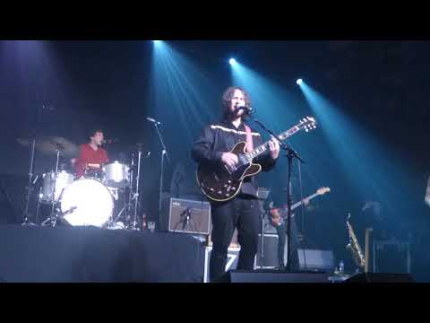 download lagu mp3 mp4 Zutons Glasgow, download lagu Zutons Glasgow gratis, unduh video klip Zutons Glasgow