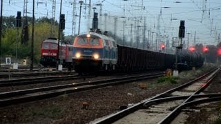 preview picture of video 'Zwei Güterzüge und eine Hamsterbacke zur Dämmerung in Priort'