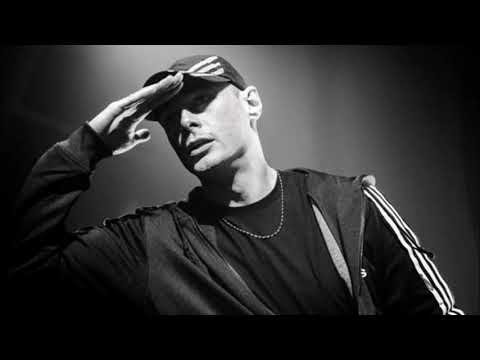 Video thumbnail for Troppo Di Tutto (Guerra E Pace Deluxe Edition Bonus Track)