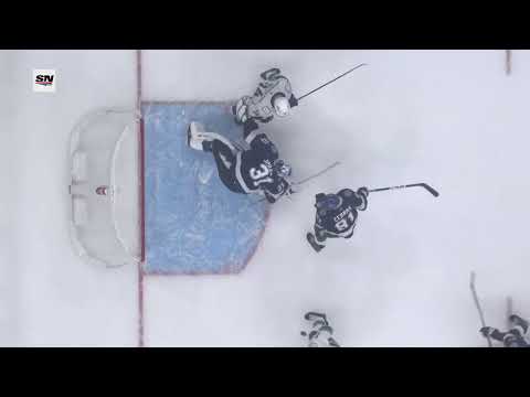 Filip Hronek's assist on Miller's goal vs Lightning (10/19/2023)