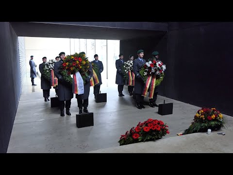 Volkstrauertag 2025 Bendlerblock Kranzniederlegung