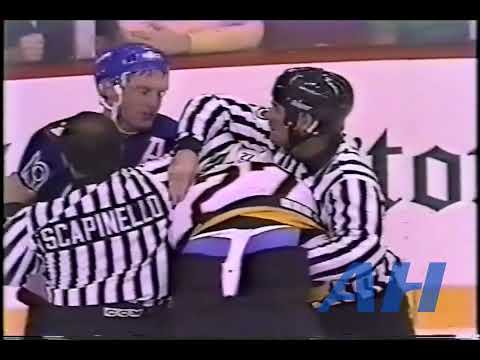 NHL Oct. 5, 1991 Stephen Leach,BOS v Patrick Flatley,NYI Boston Bruins New York Islanders