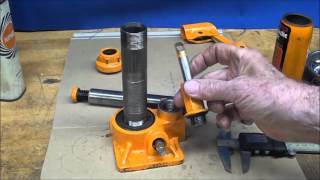 WHAT MAKES IT WORK? #17 pt 2 of 2 "How a Hydraulic Jack Works" tubalcain