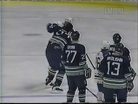 Brendan Shanahan vs Mark Astley