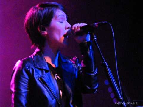 12/18 Tegan & Sara - Alligator @ The Phoenix, Toronto, ON 12/15/12