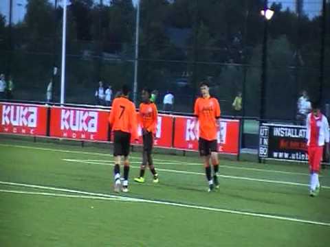 9 juni 2011 VV De Meern B1 (nieuw) - IJsselmeervogels B1 (nieuw), doelpunt Iqwe