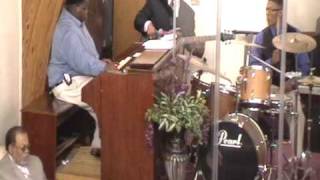 Pray for me Organ Solo/Pastor Anniversary 2009